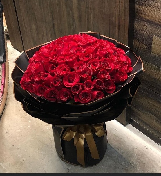 128枝肯亞紅玫瑰