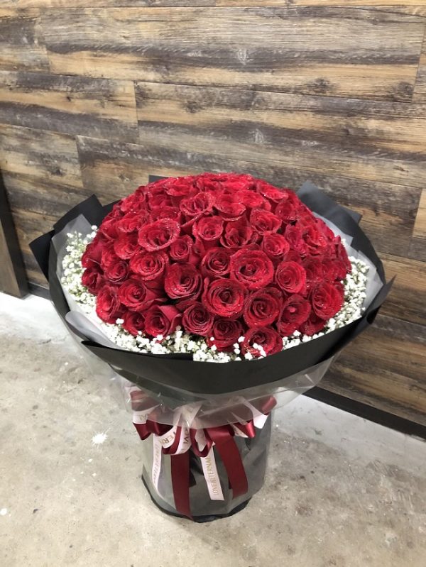 A級玫瑰99枝配精美包裝